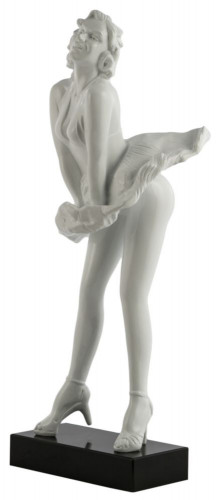 статуэтка she again white в Орле